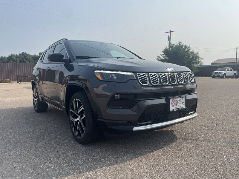 2024 Jeep Compass Limited 4x4Image 2