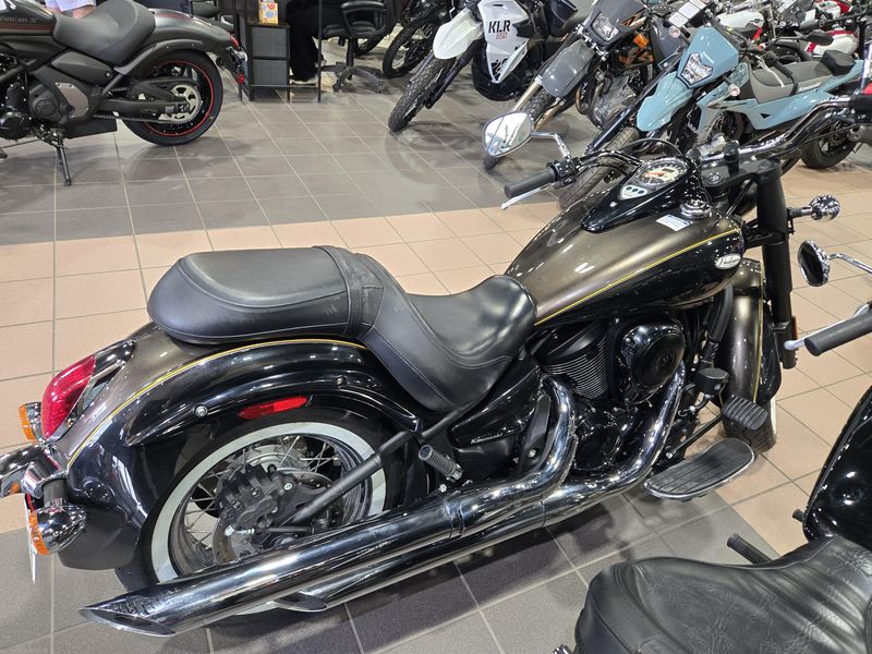 2023 Kawasaki VULCAN 900 CLASSIC Image 6