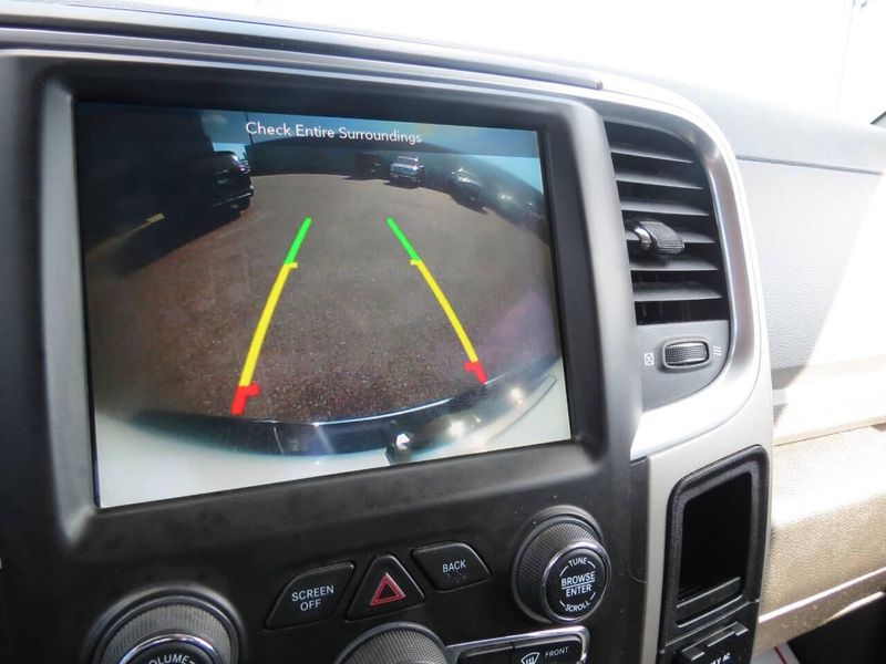 Used 2019 RAM 1500 Classic SLT 4x4 4dr Crew Cab 5.5 ft. SB PickupImage 22