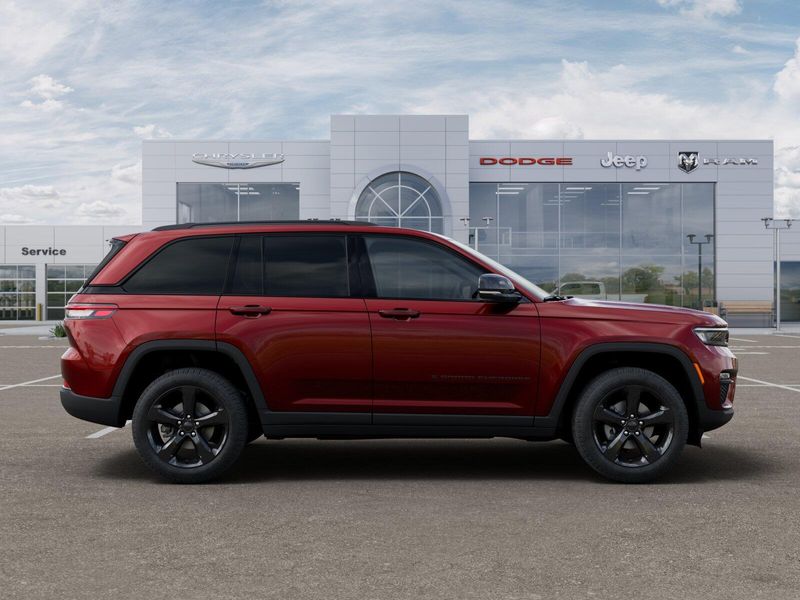 New 2025 Jeep Grand Cherokee Limited 4x4
