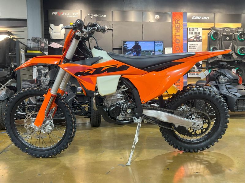 New 2025 KTM 450 SX-F Image 7