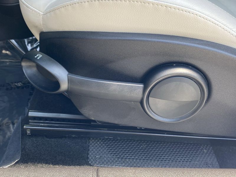 Used 2014 MINI Cooper Paceman PacemanImage 16