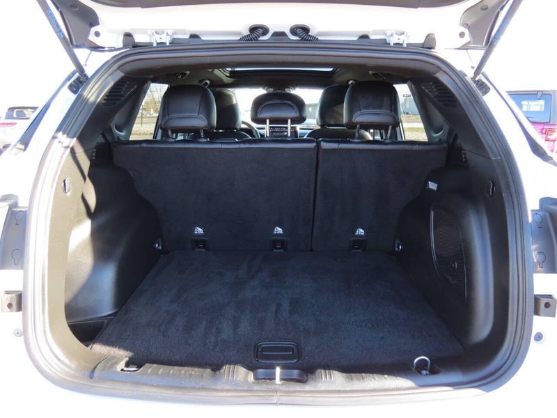 Used 2024 Jeep Compass Limited 4x4 4dr SUVImage 12