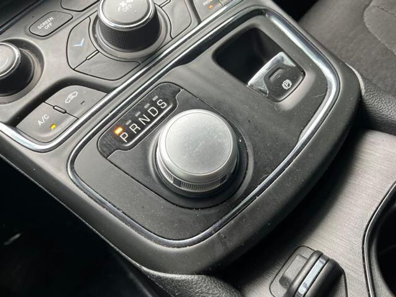 2016 Chrysler 200 S