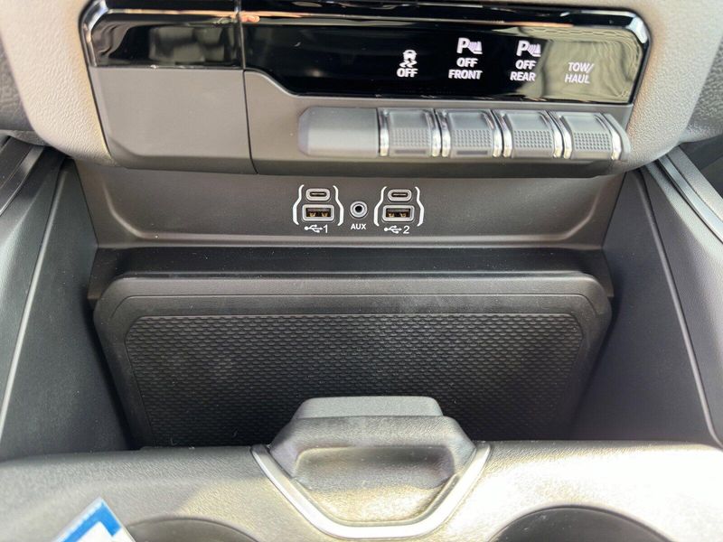 2025 RAM 1500 Big HornImage 25