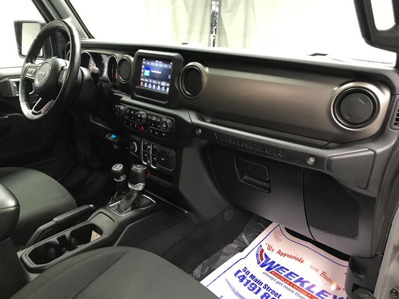 Used 2021 Jeep Wrangler Unlimited WillysImage 21