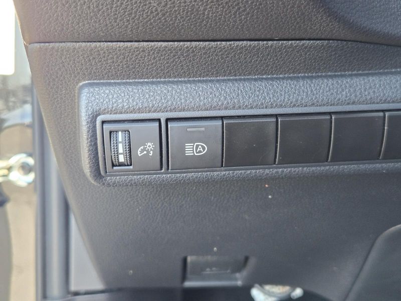 Used 2024 Toyota Corolla LE