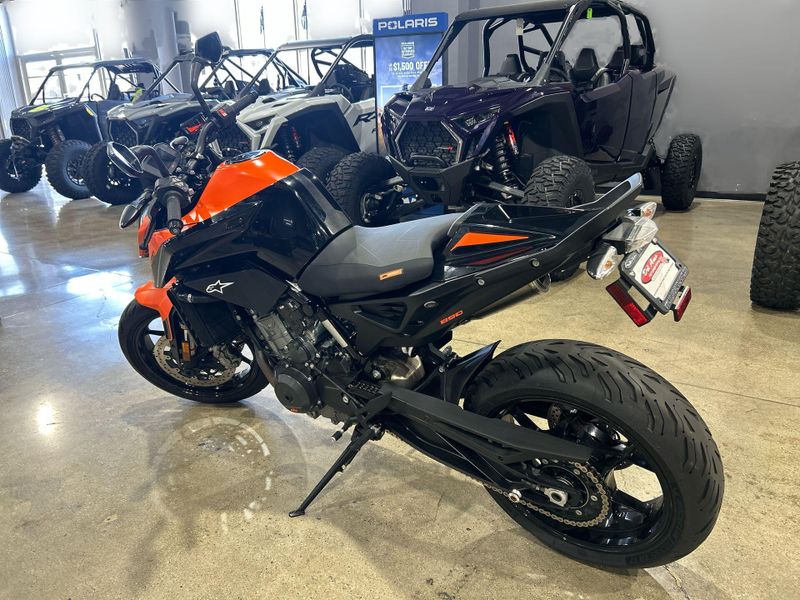 Used 2022 KTM 890 DUKE Image 15