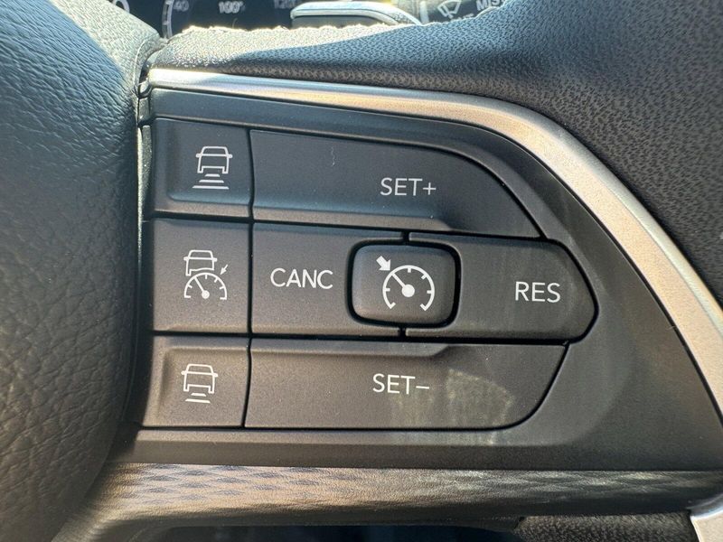 2024 Jeep Grand Cherokee L Altitude XImage 27