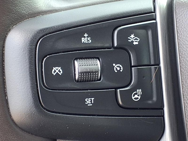 2022 GMC Sierra 2500HD DenaliImage 24