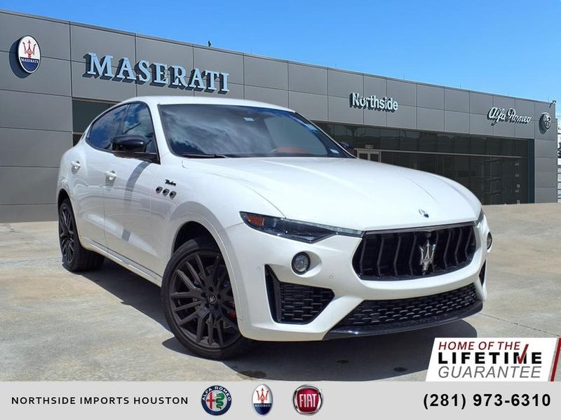 2022 Maserati Levante ModenaImage 1