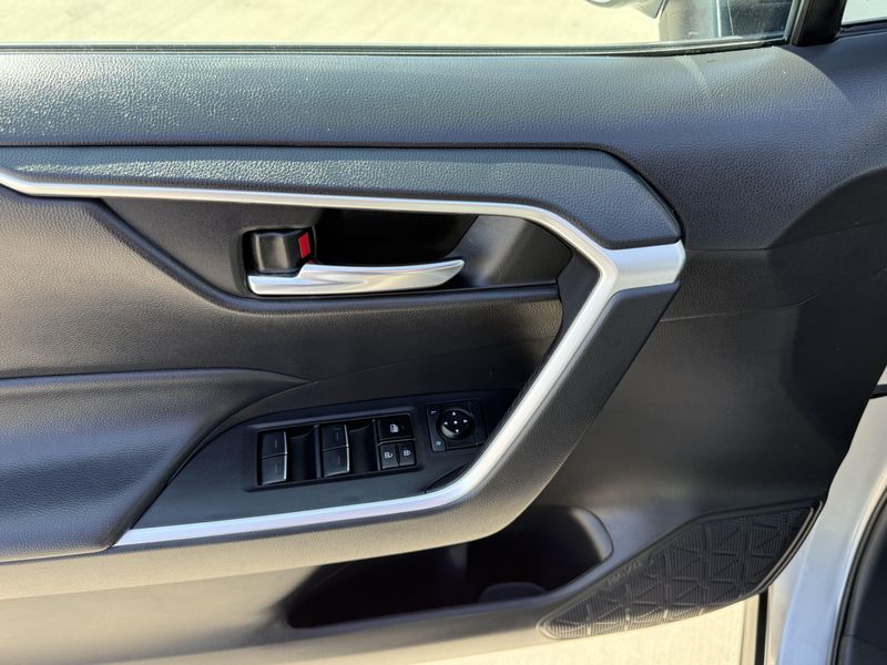 Used 2024 Toyota RAV4 XLEImage 19