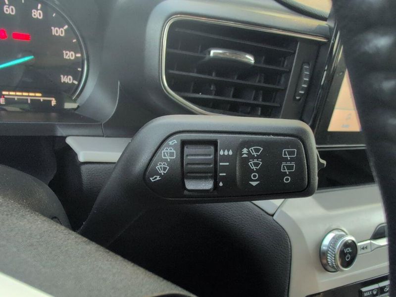 2023 Ford Explorer XLTImage 23