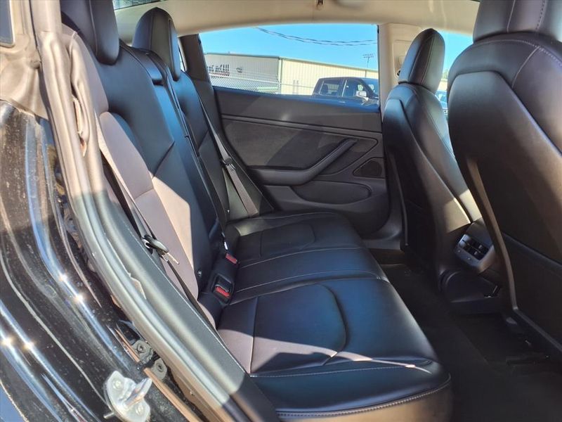 Used 2018 Tesla Model 3 Long RangeImage 15