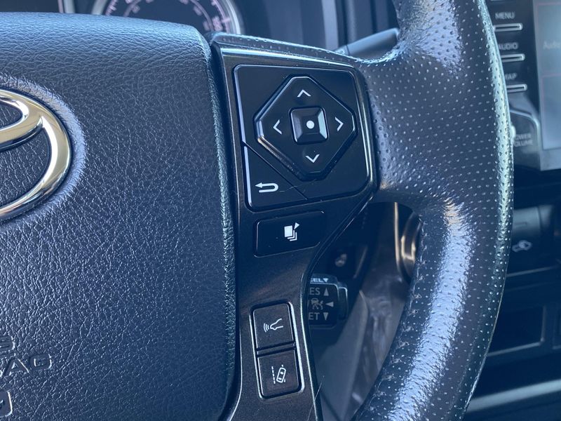 2023 Toyota 4Runner TRD Off-Road PremiumImage 29