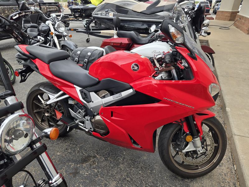 USED 2014 HONDA INTERCEPTOR Image 2