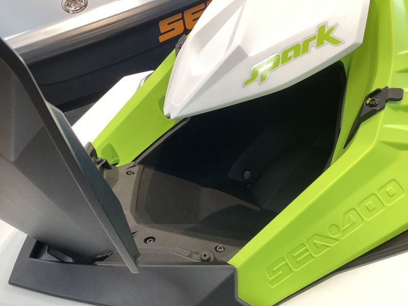 2023 SEADOO SPARK 2UP ROTAX 900 ACE90 CONV WITH IBR MANTA GREEN AND WHITE Image 3