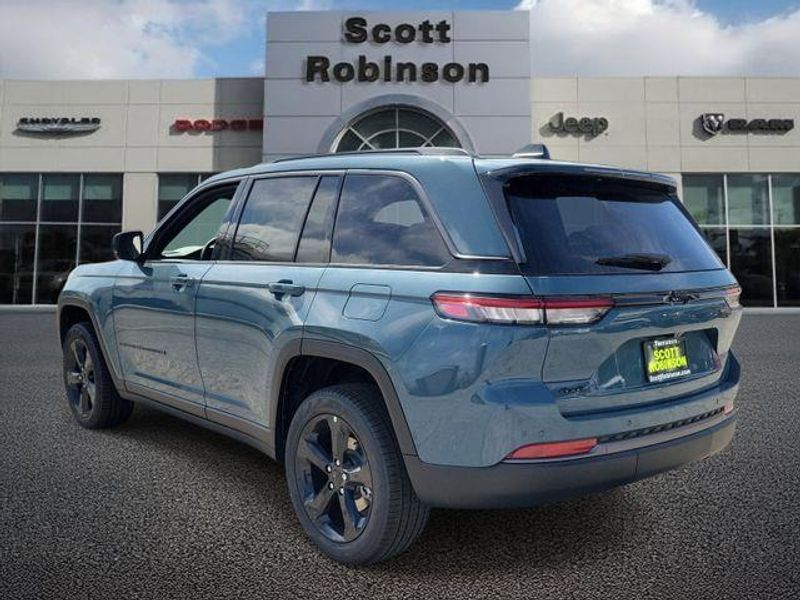 New 2026 Jeep Grand Cherokee Limited 4x4