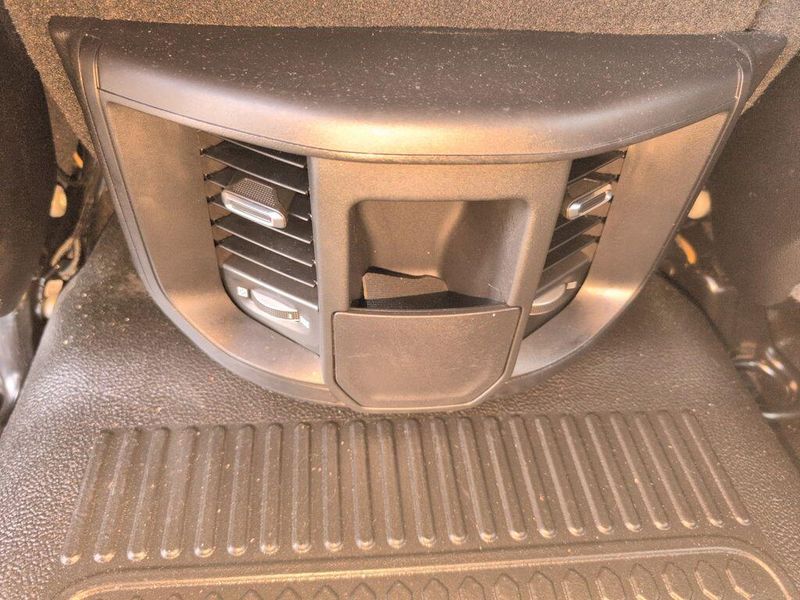 2022 RAM 2500 TradesmanImage 36