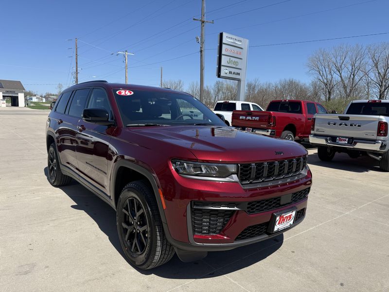 New 2026 Jeep Grand Cherokee L Laredo Altitude 4x4Image 40
