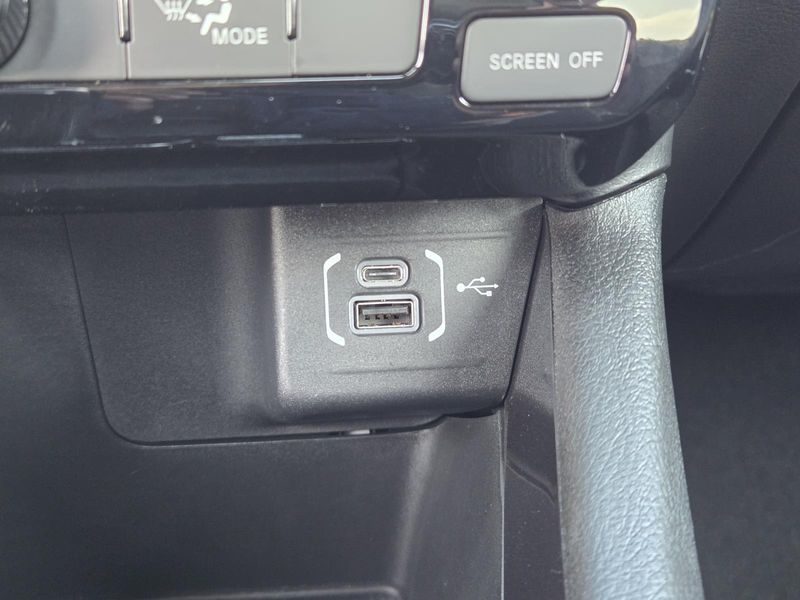 Used 2025 Jeep Compass Latitude 4x4