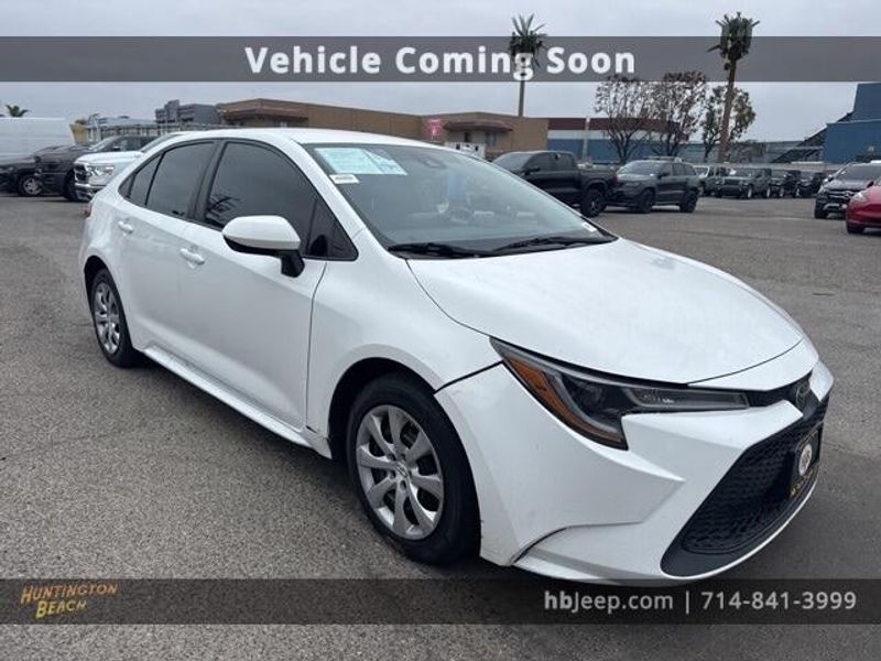 2021 Toyota Corolla LEImage 3