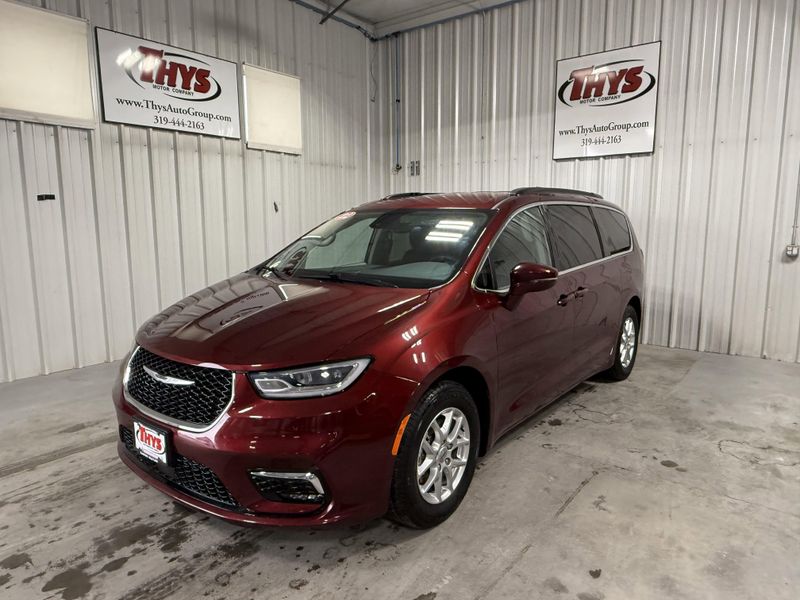 Used 2022 Chrysler Pacifica Touring LImage 15