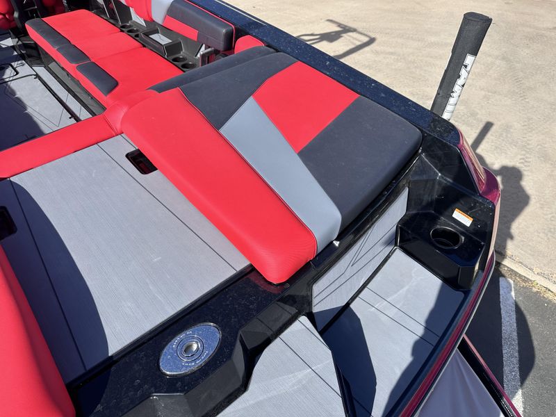 NEW 2026 AXIS T250 Image 21