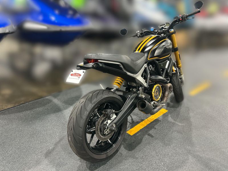 Used 2018 Ducati SCRAMBLER 1100 Image 15