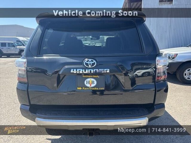 2023 Toyota 4Runner TRD Off-Road PremiumImage 6