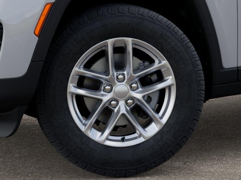 New 2025 Jeep Grand Cherokee Laredo X 4x4Image 20