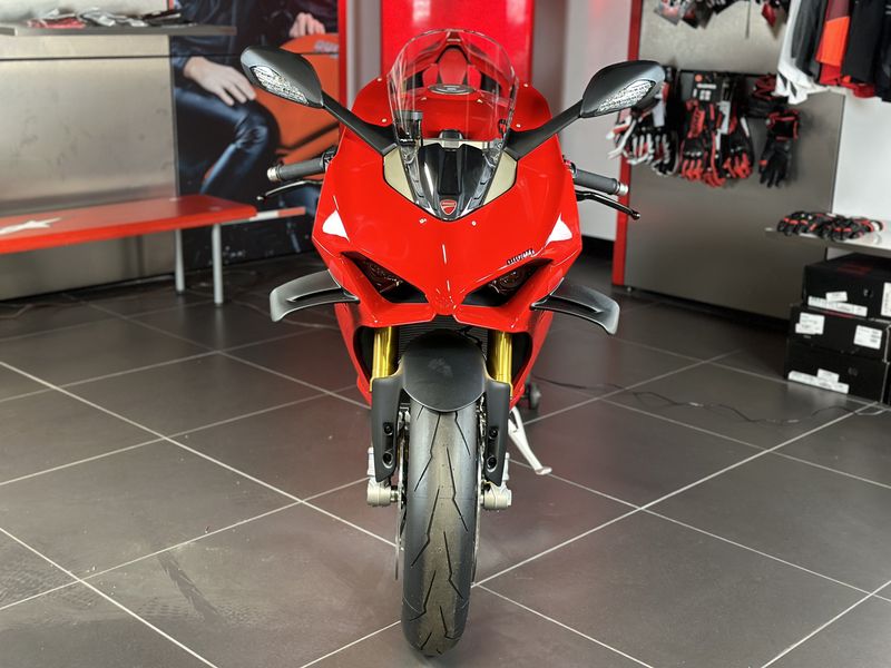 2024 Ducati PANIGALE V4 SImage 4