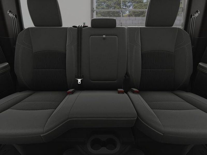 New 2024 RAM 2500 Big Horn Crew Cab 4x4 8