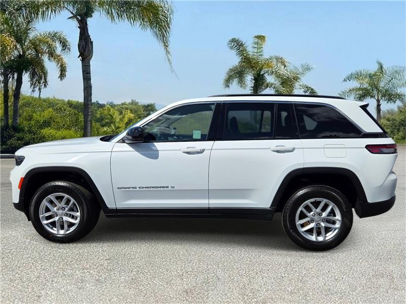 New 2026 Jeep Grand Cherokee Laredo X 4x2
