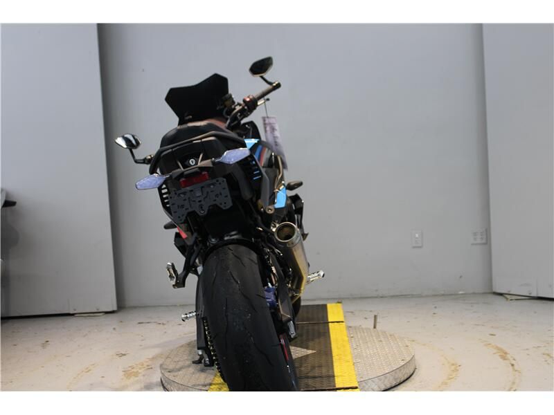 Used 2025 BMW M1000XR Image 7