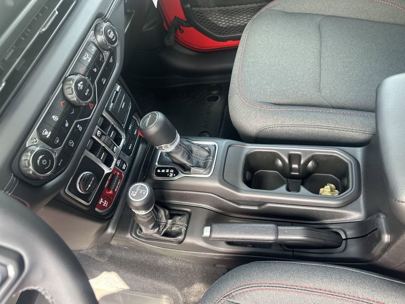 New 2025 Jeep Gladiator Rubicon 4x4Image 29