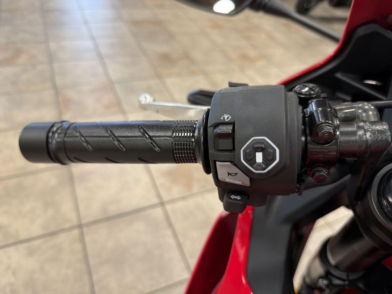 New 2025 Honda CBR500R ABS Image 22
