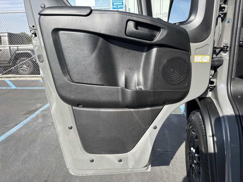 New 2026 RAM Promaster 2500 Slt+ Window Van High Roof 159' Wb