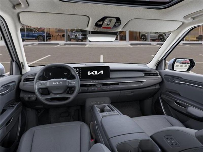New 2026 Kia EV9 Light Long RangeImage 14