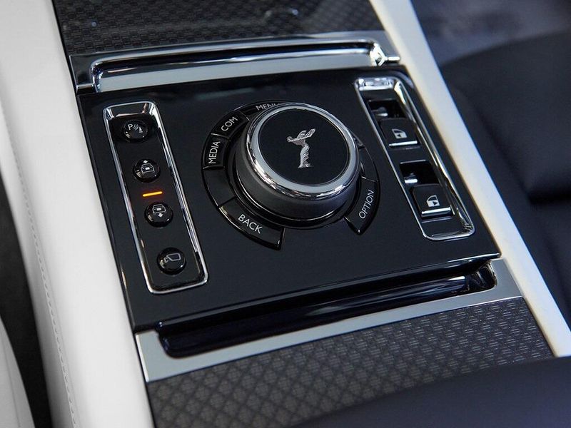 2023 Rolls-Royce Ghost Image 14