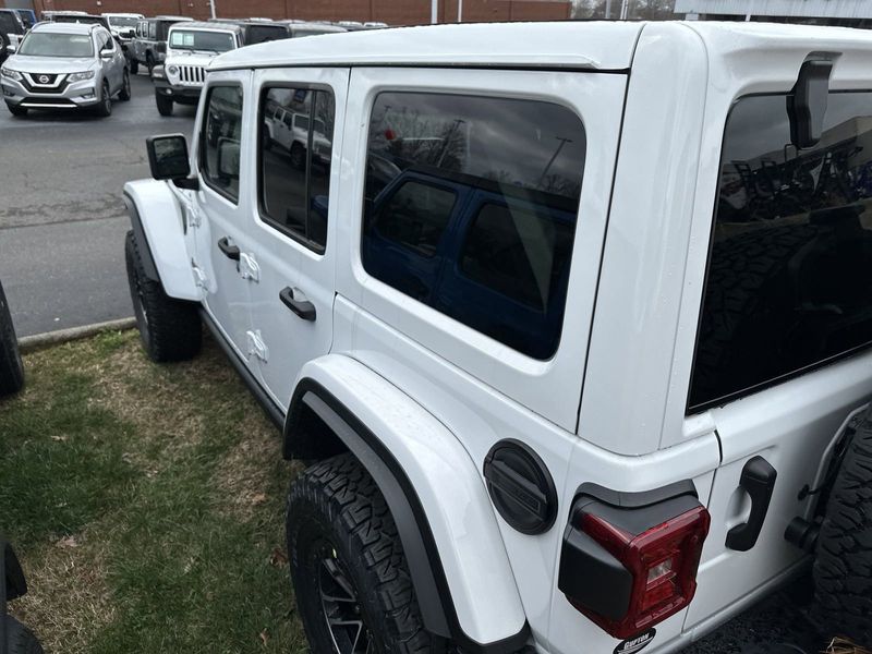 2024 Jeep Wrangler 4-door Rubicon XImage 8