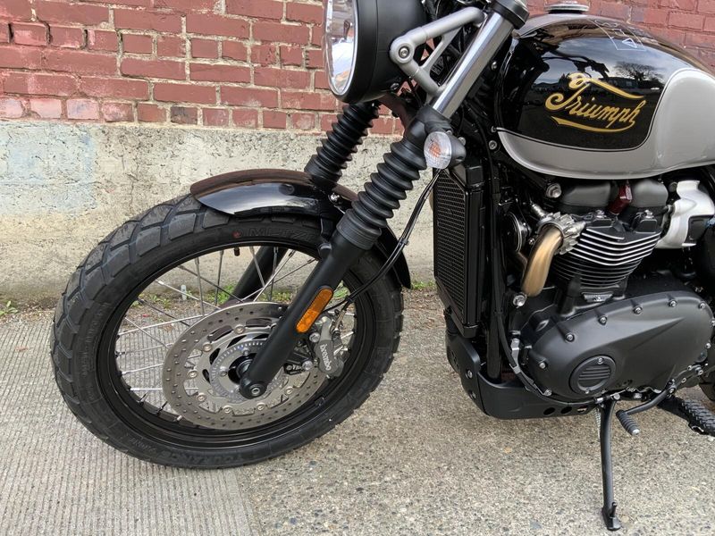 2025 Triumph SCRAMBLER 900 ICON