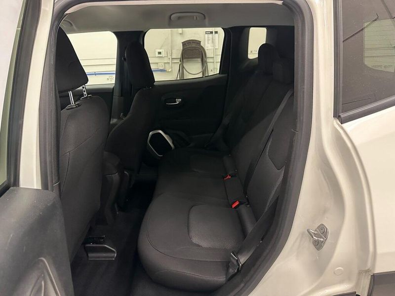 2018 Jeep Renegade SportImage 21