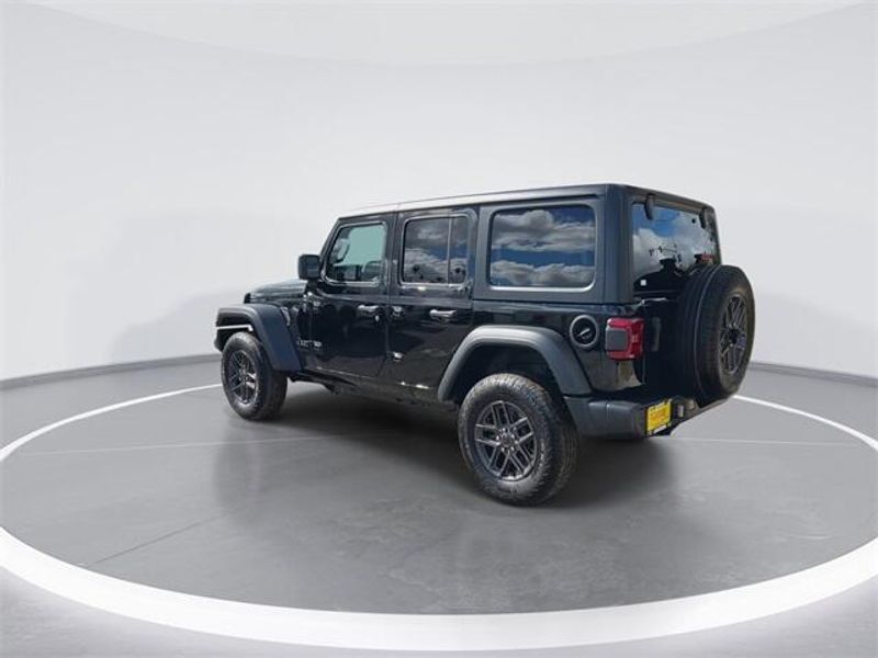 New 2026 Jeep Wrangler 4-door Sport SImage 6