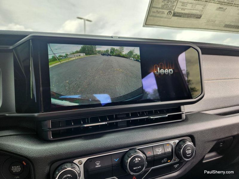 2025 Jeep Wrangler 2-door SportImage 4