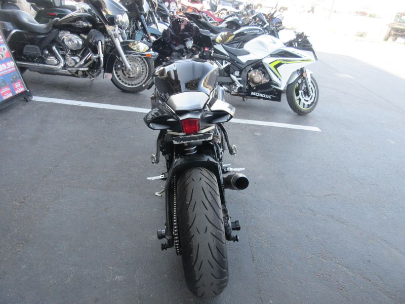 USED 2022 YAMAHA YZF-R1 Image 10