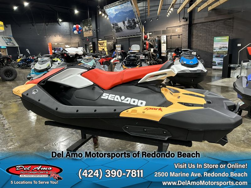 2024 Sea-Doo SPARK FOR 3 (SOUND SYSTEM) Image 13