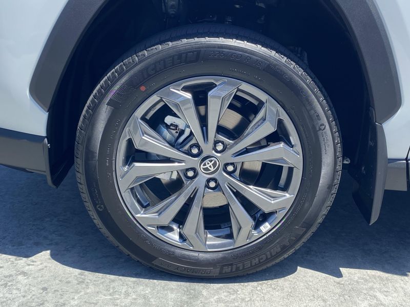 New 2025 Toyota RAV4 Hybrid XLE PremiumImage 8