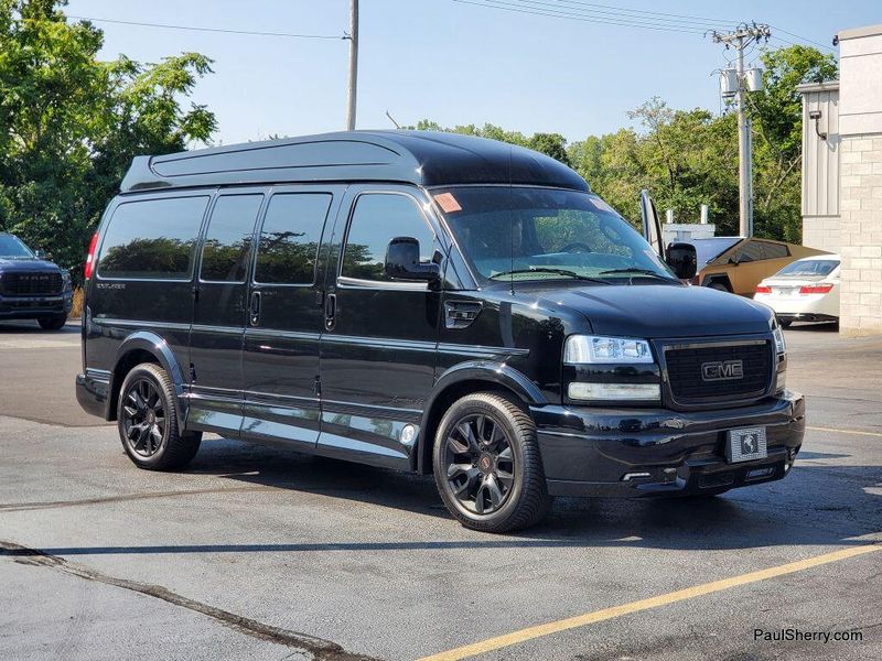 Used 2025 GMC Savana Cargo Image 8