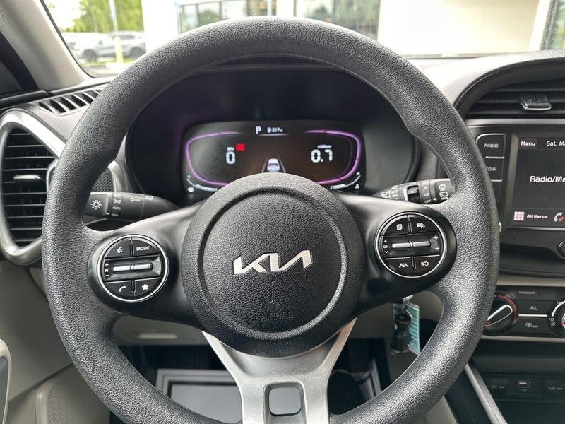 2023 Kia Soul LXImage 31